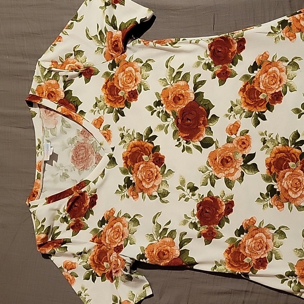Lularoe Iris